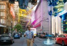 Главный герой Райан Рейнольдс в новом фильме