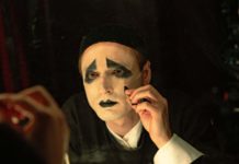 Новые фильмы сентября Вертинский перед зеркалом