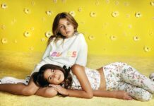 Guess Kids: путешествия, пляж и море Девочки-модели в летней одежде Guess