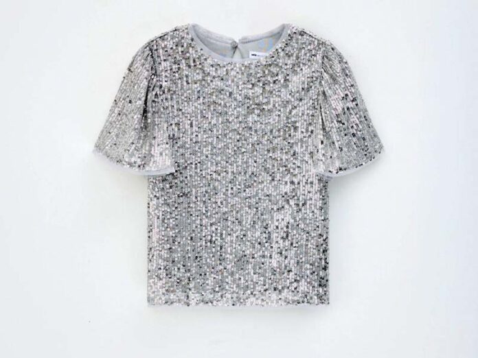 Новогодняя коллекция одежды Sela - блузка с пайетками для девочки 