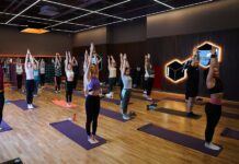 Spirit. Fitness: познакомимся – потренируемся! Девушки на тренировке