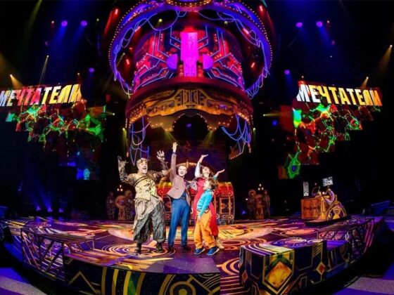 Мюзиклы в сентябре. В каком театре проходят постановки мюзиклов картинка. Мюзиклы в сентябре. В каком театре проходят постановки мюзиклов картинка. Удивительный волшебник из страны оз спектакль.