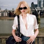 Sisley осень-зима 2024/25: урбанизм, дерзость и женственность Девушка в белой блузке и очках из коллекции Sisley осень-зима 2024/25