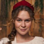 Последний богатырь. Наследие: Сказочно красиво! Арина Рожкова в кокошнике и рубахе