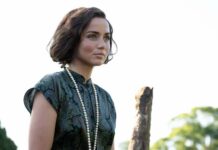 Кино октября: черная комедия, триллер и фантастика Ана де Армас