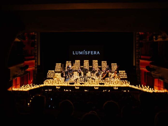 Шоу Lumisfera в театре