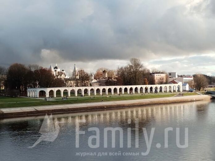 Ярославо дворище