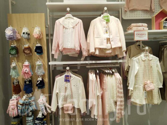 Жакет для леди, блузки с вышивкой, пышные юбки бренда Balabala зима 2025-2026