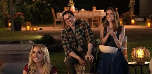 Фильмы декабря: исключения и сожаления Актеры смотрят кино на природе