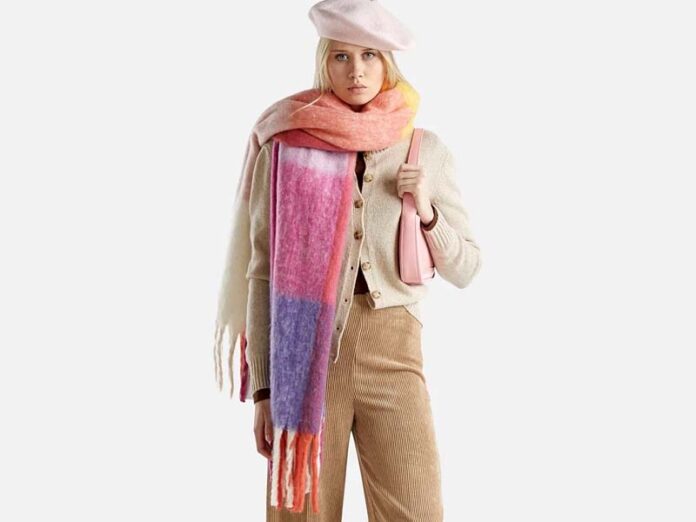 Benetton-jun-26-poster Кардиган и шарф Benetton 2026