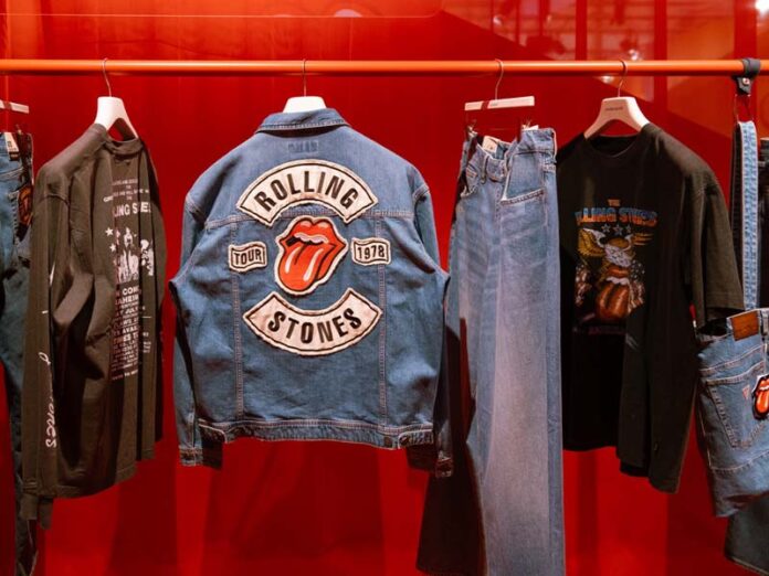 Куртка Rolling Stones бренда Guess Jeans