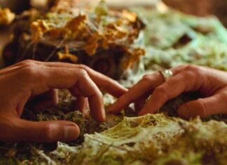 Фильмы февраля: мистика и любовь Руки мужчины и женщины