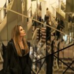 Фильмы февраля: мистика, ужасы и высокая мода Анджелина Джоли в зеркалах