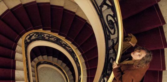 Кино марта: детектив, триллер и психология Частная жизнь Джоди Фостер на лестнице