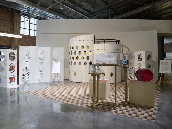 Эпоха Мельникова. Архитектура эксперимента