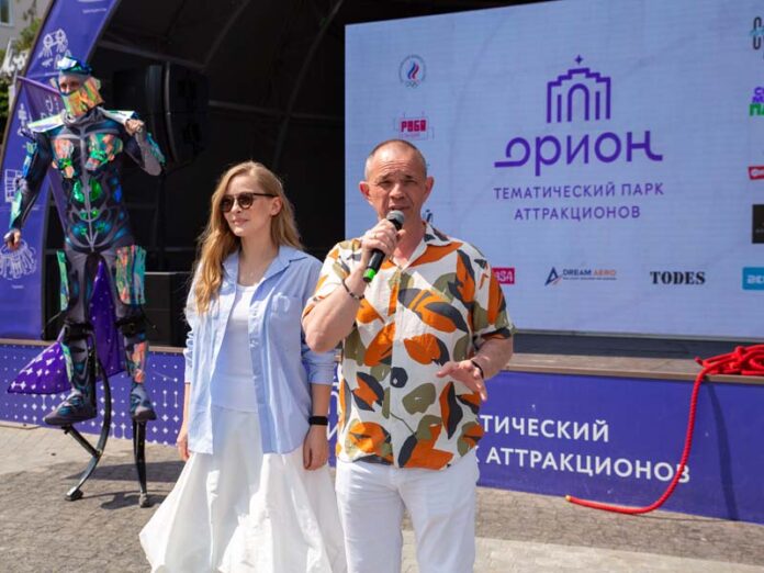 Юлия Пересильд в парке Орион